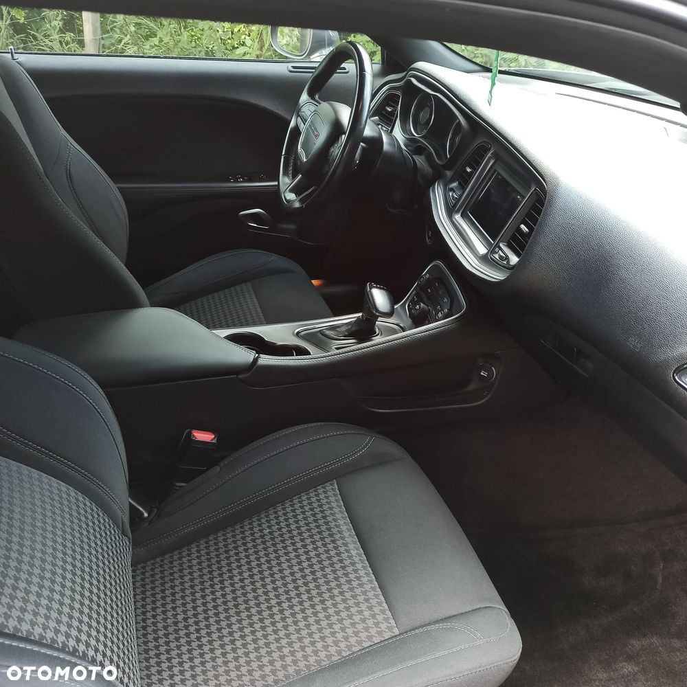 Dodge Challenger 3.6 SXT - 9