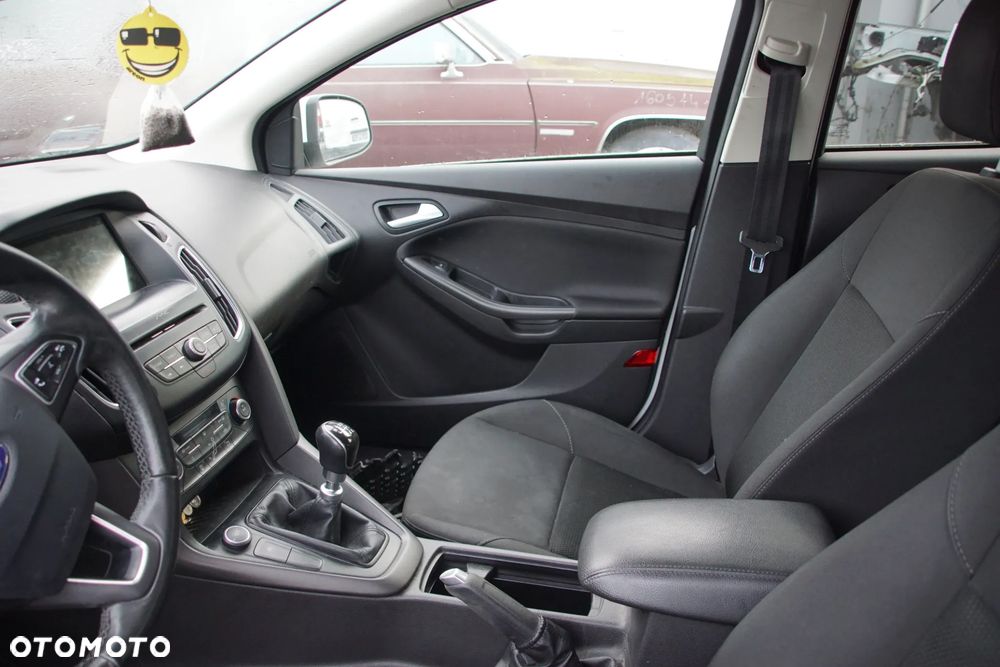 Auto na części - Ford Focus MK3 Lift 1.0 EcoBoost 125 KM M1DA CV6R-7002-PG 7VTA 2017R Silnik Skrzynia Drzwi Maska Błotnik Klapa Zderzak Lampa Lusterko Szyba Deska Kokpit Sterownik Moduł Czujnik Licznik Wyświetlacz Kierownica Panel - 10