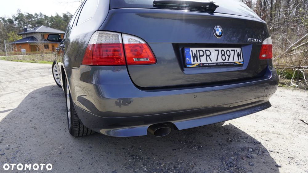 BMW Seria 5 520d - 5