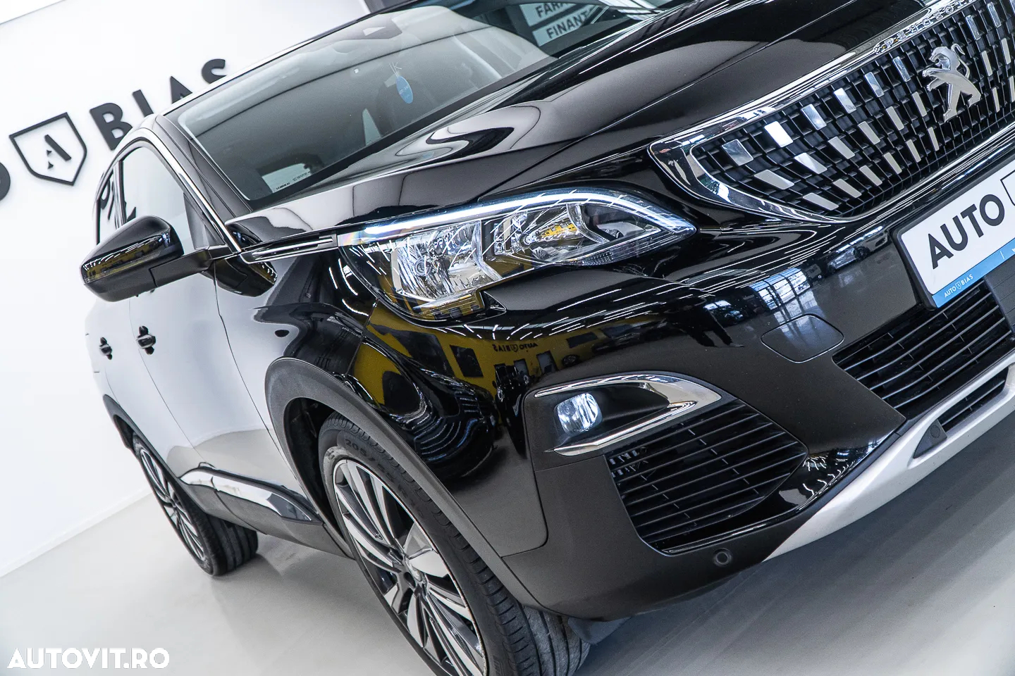Peugeot 3008 1.2 PureTech 130 EAT8 Allure Pack - 29