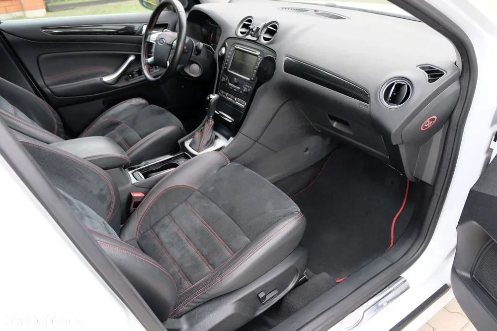 Ford Mondeo Turnier 2.0 TDCi Titanium S - 13