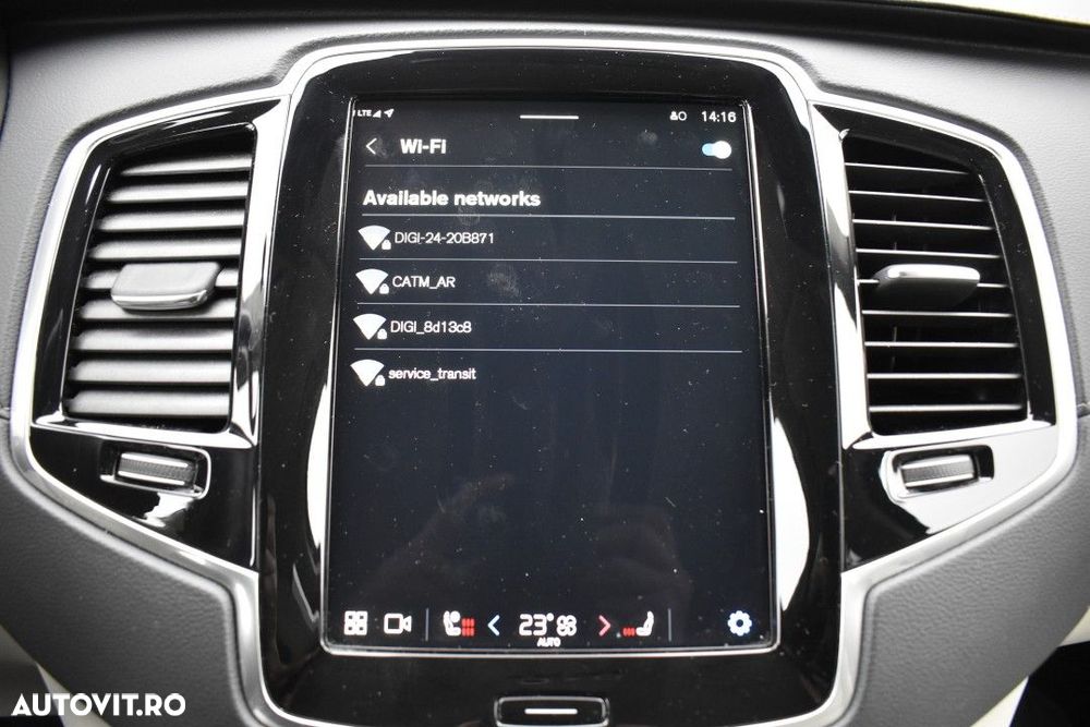 Volvo XC 90 - 41