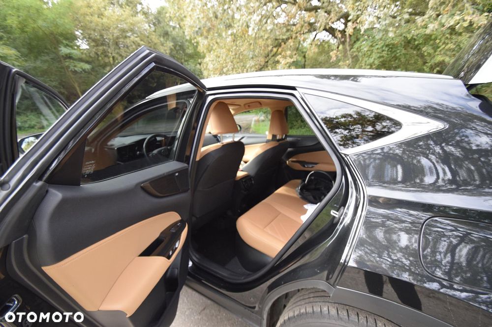 Lexus NX 350h Omotenashi AWD - 6