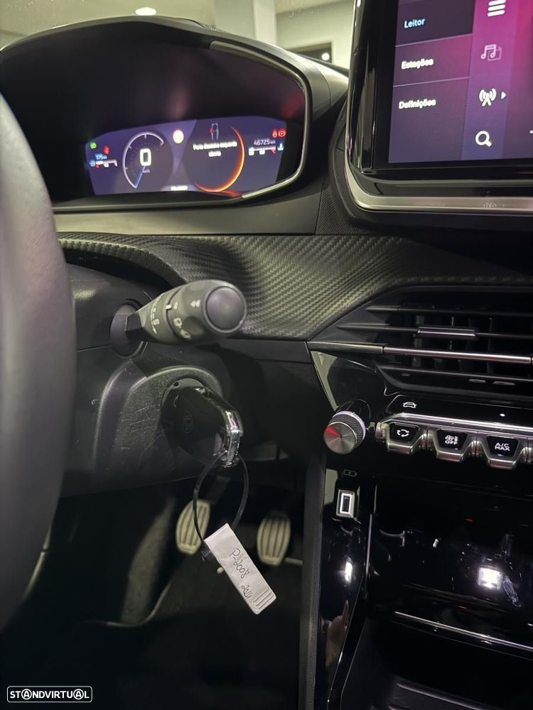 Peugeot 2008 1.2 PureTech Allure - 13
