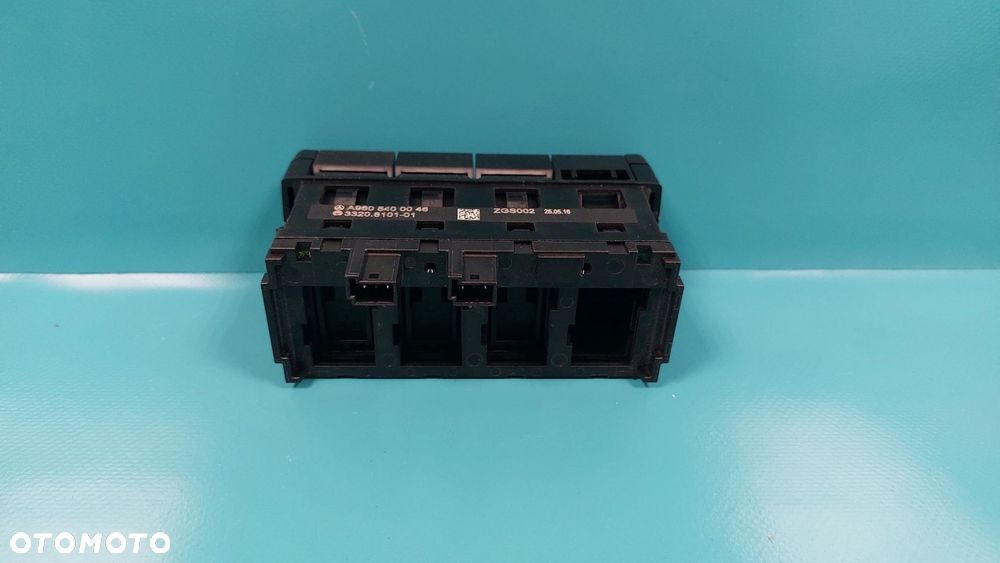 MERCEDES ACTROS MP4 PANEL PRZYCISKÓW W KABINIE - 2