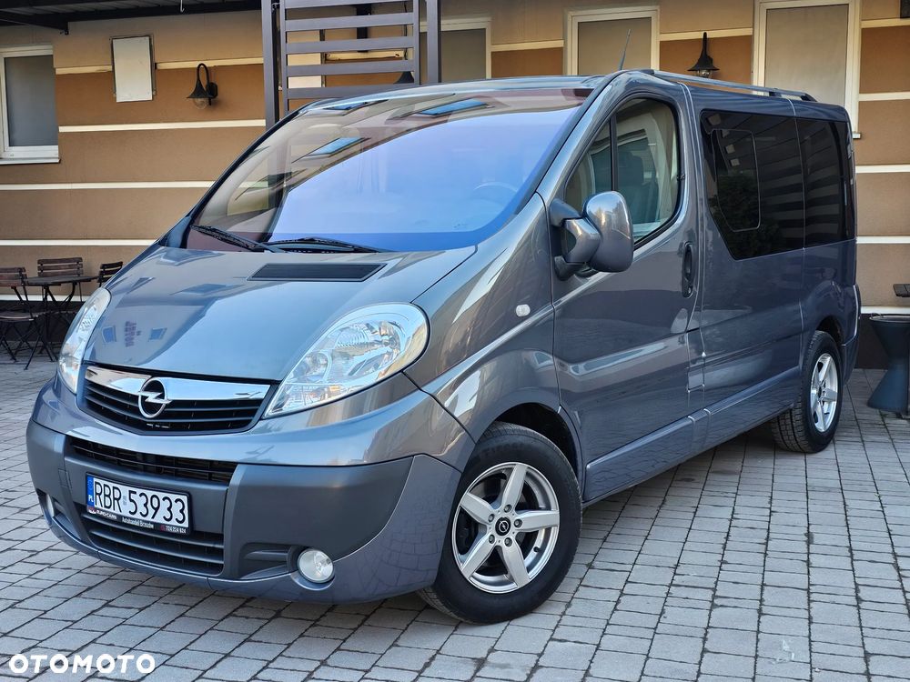 Opel Vivaro - 1