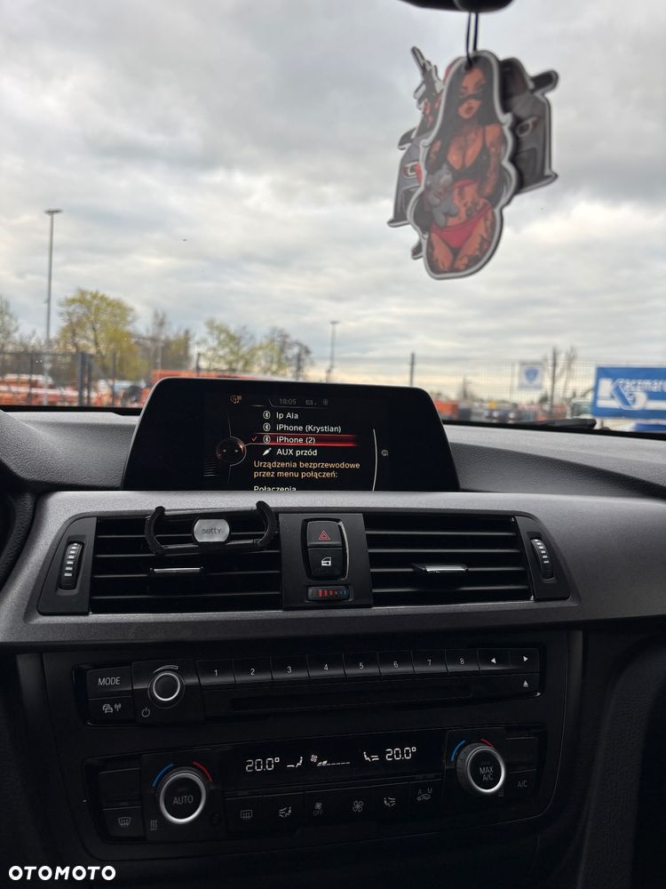 BMW Seria 4 418d - 26