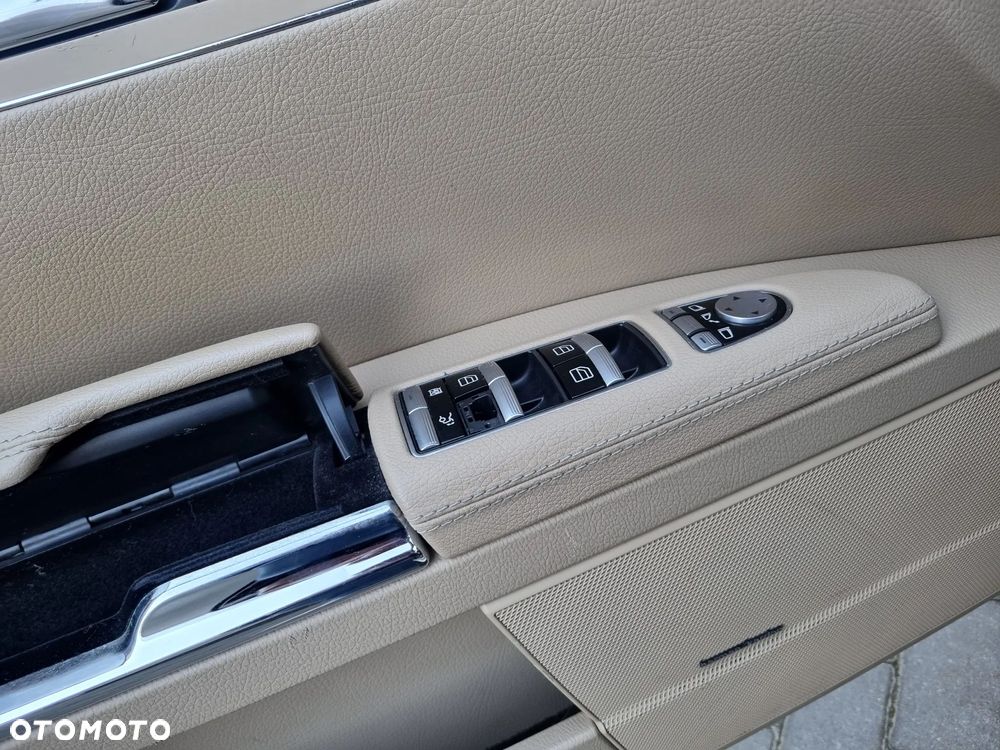 Mercedes-Benz Klasa S - 33