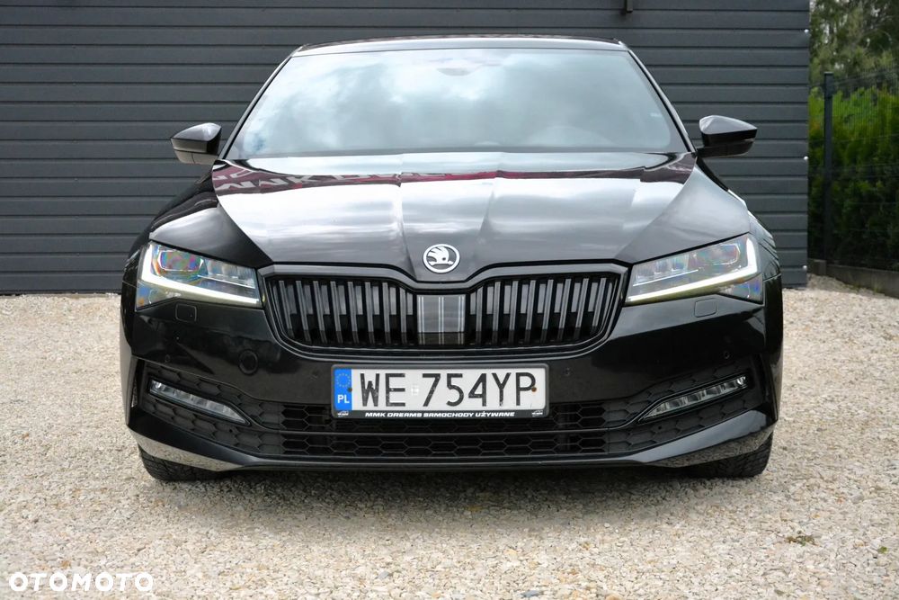 Skoda Superb 2.0 TDI SCR Sportline DSG - 2