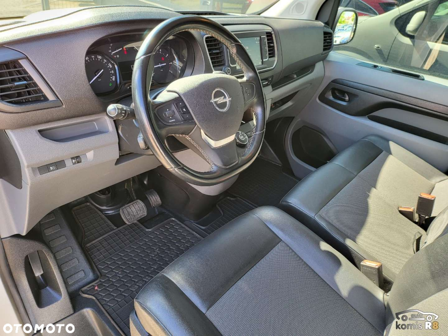 Opel Vivaro - 13