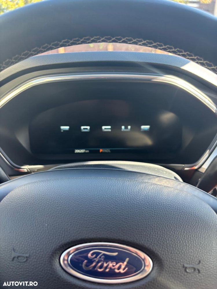 Ford Focus 1.5 EcoBlue Start-Stopp-System Aut. TITANIUM - 19