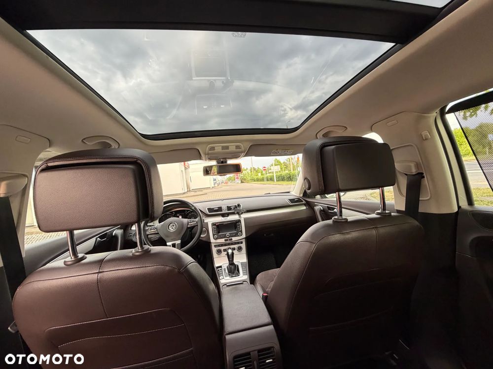 Volkswagen Passat 2.0 TDI Highline DSG - 2