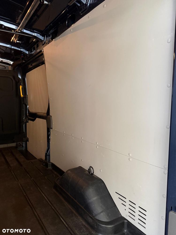 Ford Transit - 11