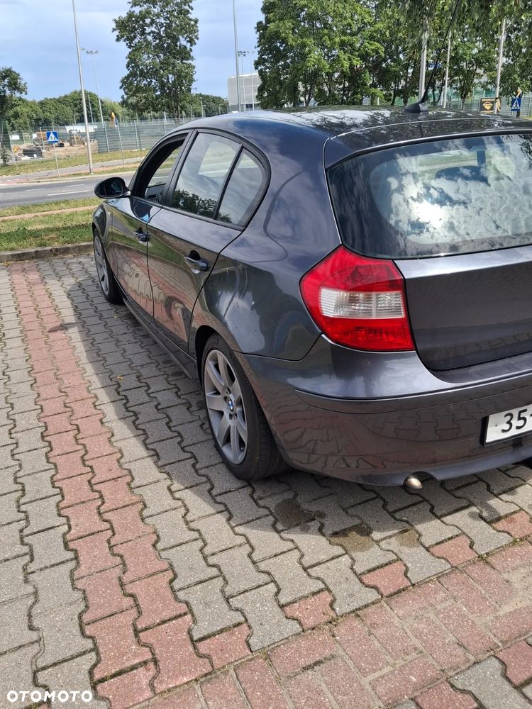 BMW Seria 1 120d - 4