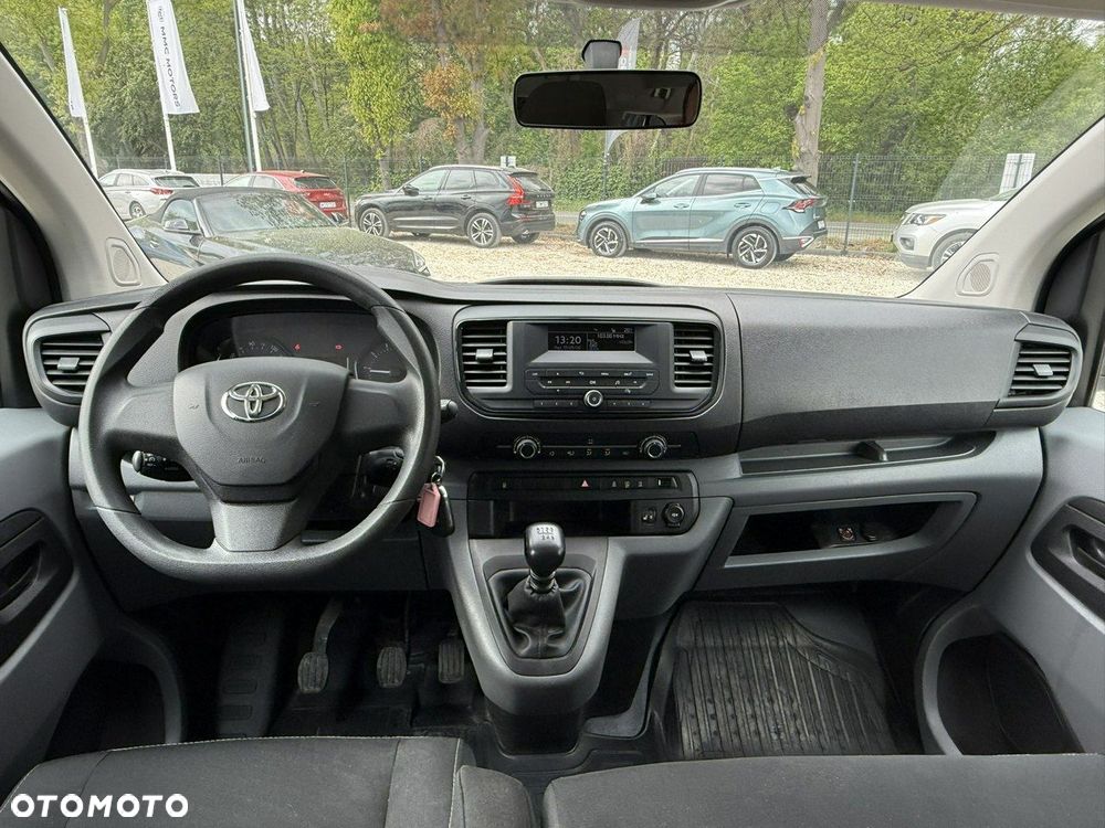 Toyota Proace Verso - 21