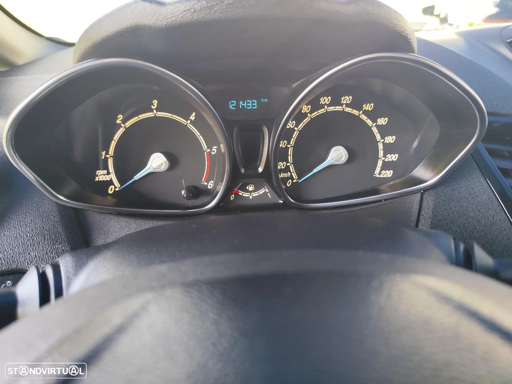 Ford Fiesta 1.5 TDCi Titanium - 19