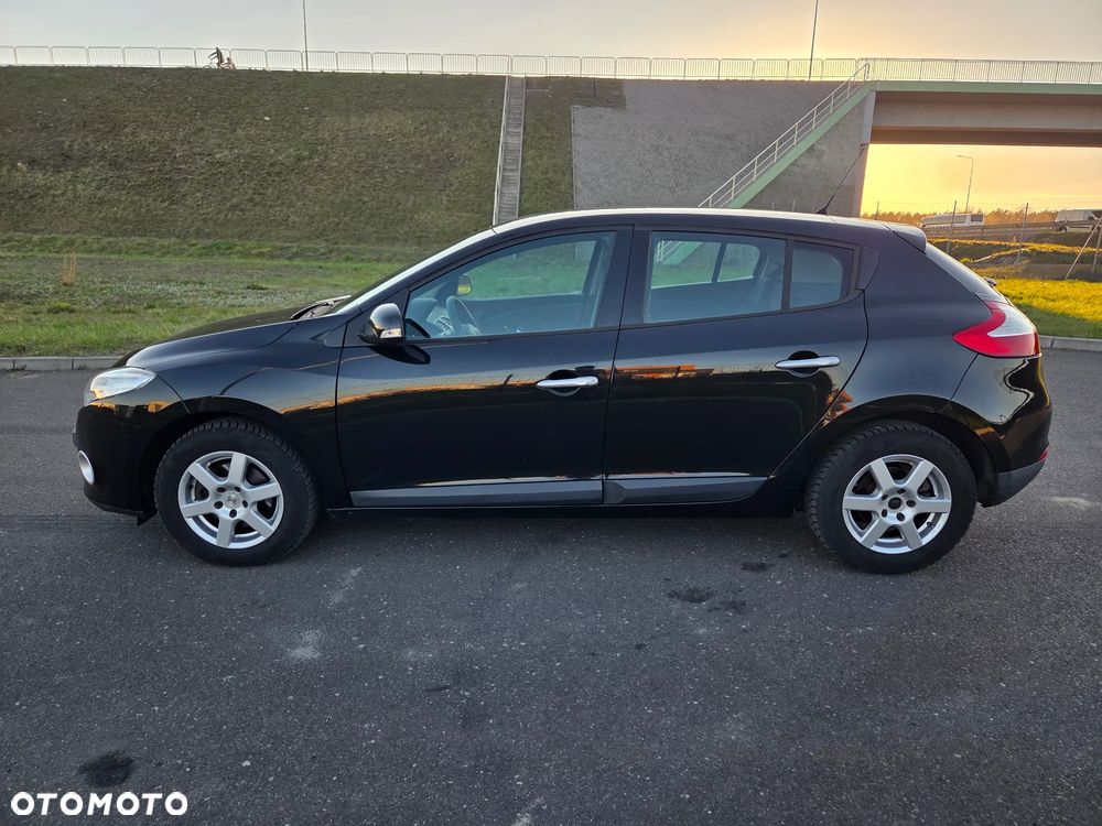 Renault Megane TCe 130 Dynamique - 8