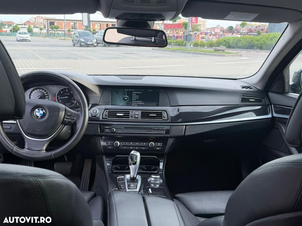 BMW Seria 5 530d xDrive - 10