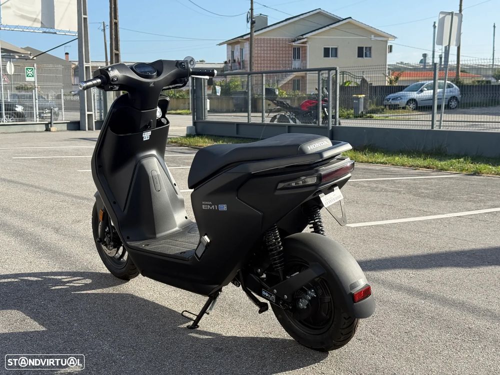 Honda 50 EM1 e: - 3