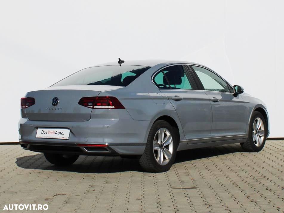 Volkswagen Passat - 5