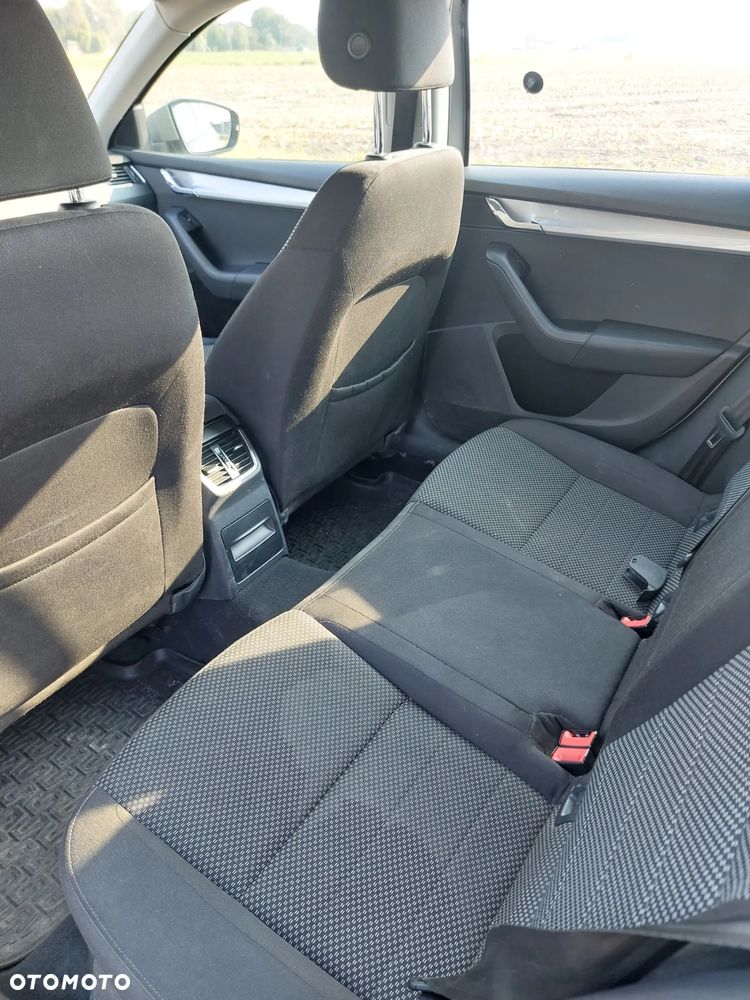 Skoda Octavia 1.4 TSI Ambition - 9