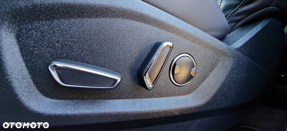 Ford S-Max 2.5 Hybrid Titanium CVT 7os - 18