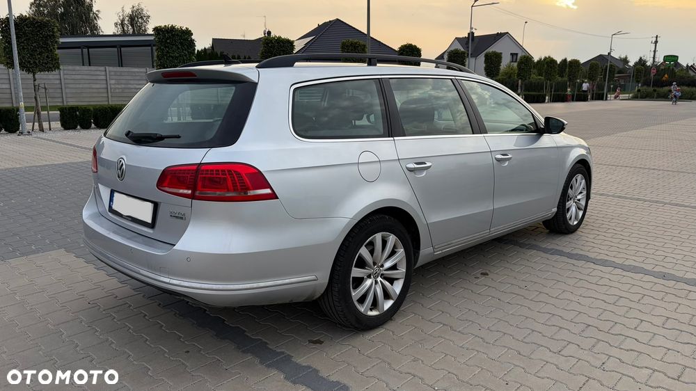 Volkswagen Passat 2.0 TDI BlueMotion Technology Comfortline - 5