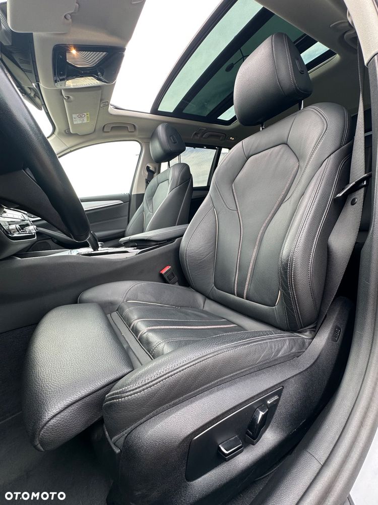 BMW Seria 5 520d MHEV Sport Line sport - 8