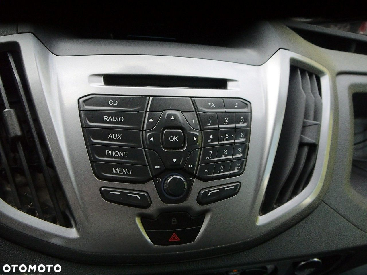 Ford Transit - 25