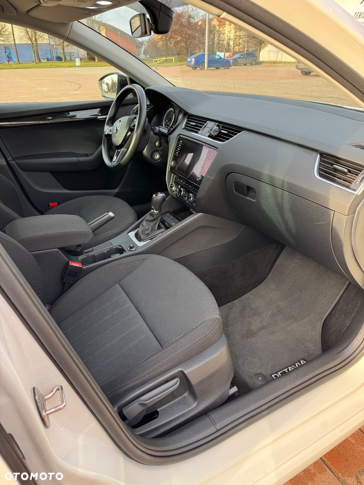 Skoda Octavia 1.5 TSI GPF ACT Style DSG - 8