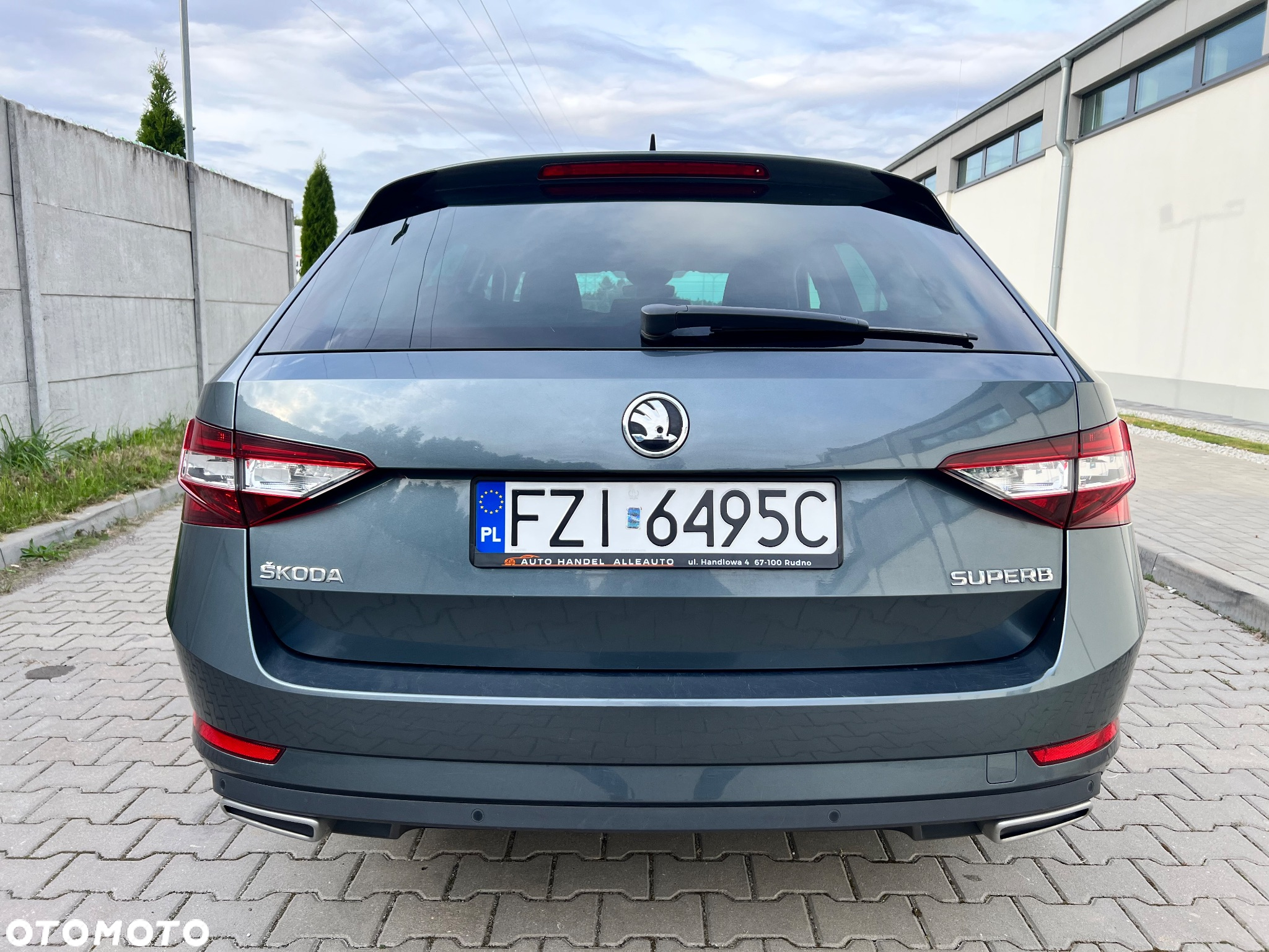 Skoda Superb 2.0 TDI Ambition DSG - 16