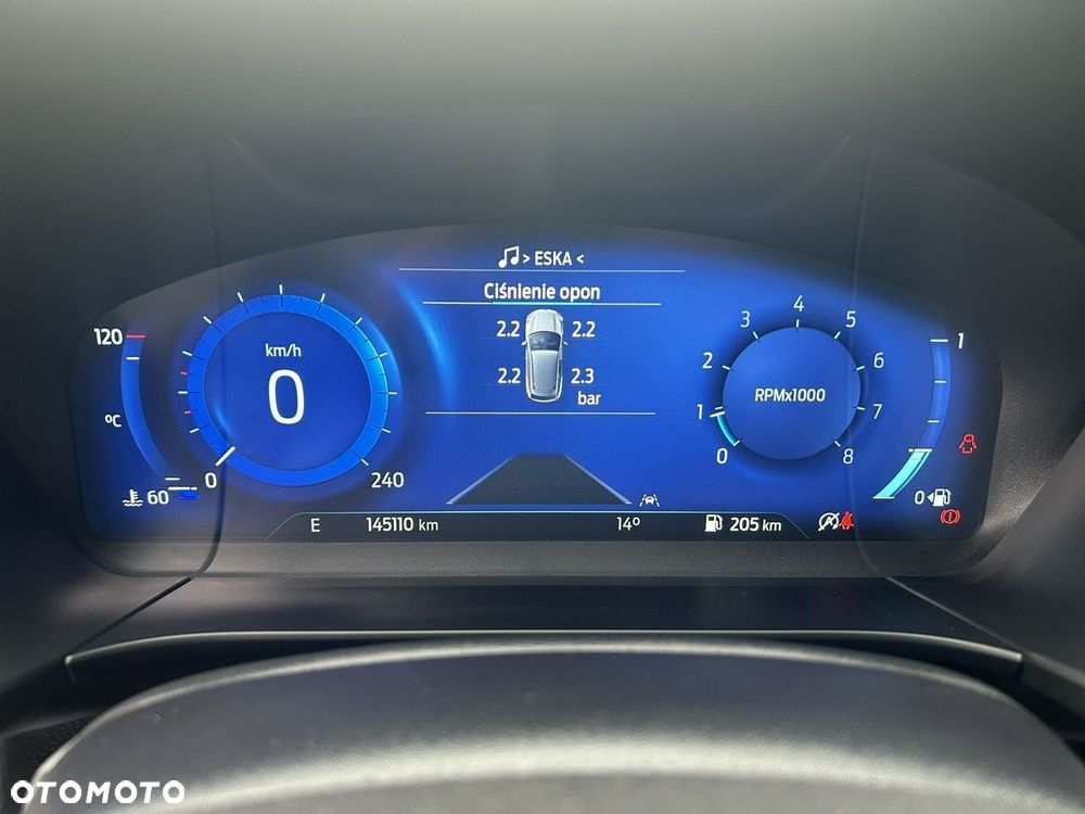 Ford Kuga - 17