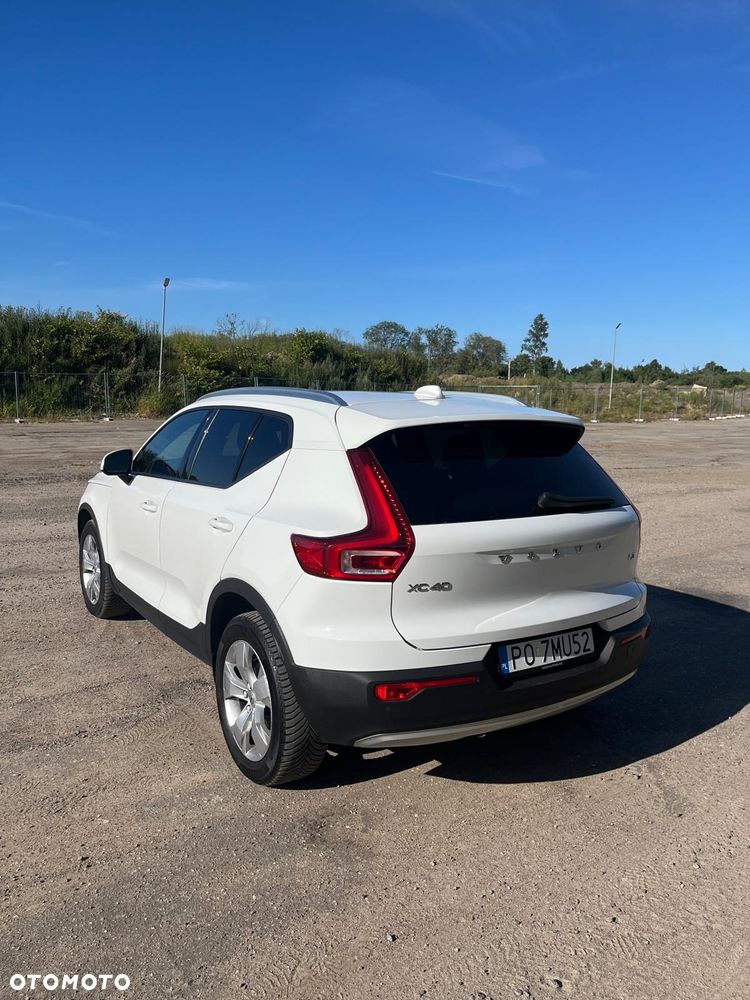 Volvo XC 40 T3 Momentum - 3