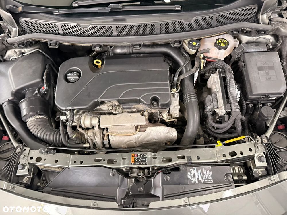 Opel Astra 1.4 T 120 Lat S&S - 17