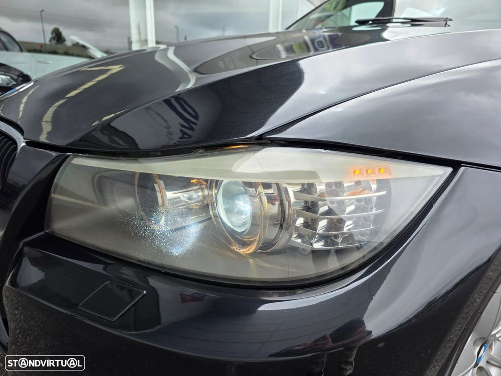 BMW 318 d Sport Line - 7