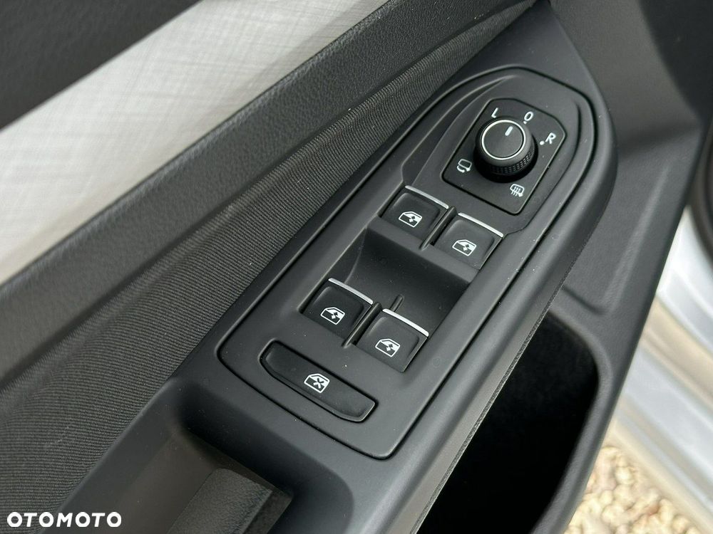 Volkswagen Golf - 14