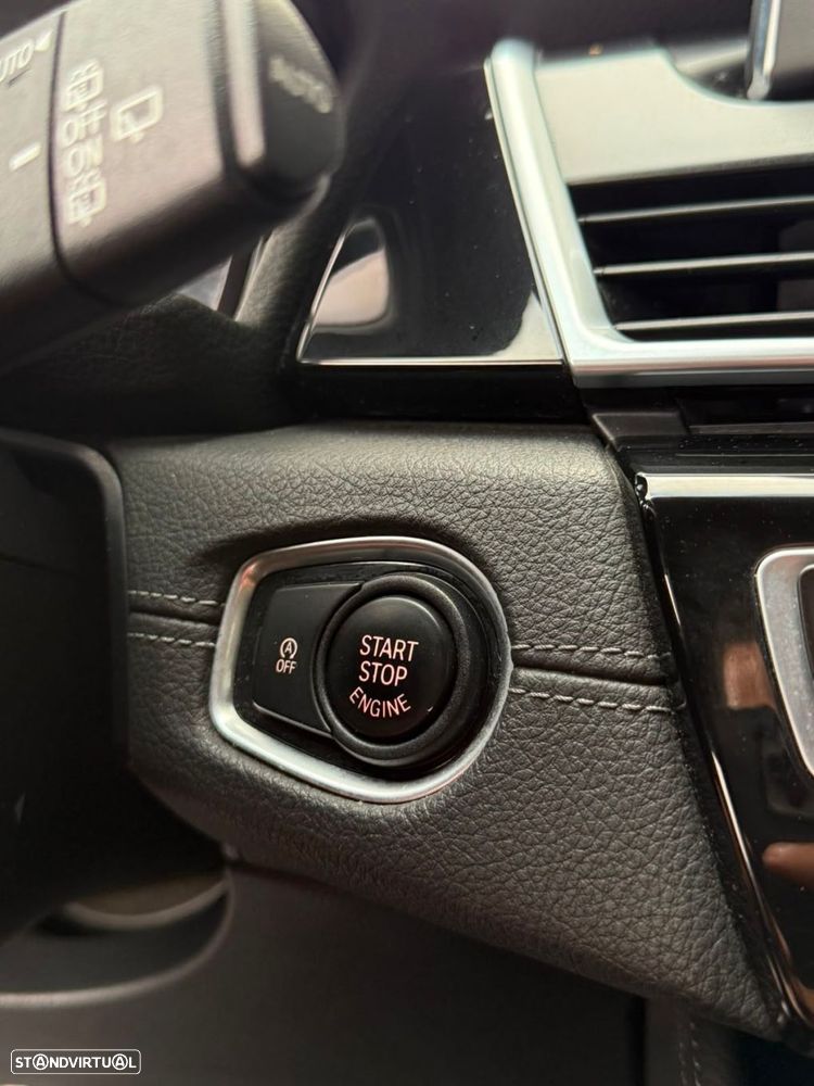 BMW 216 Active Tourer d Line Sport - 31