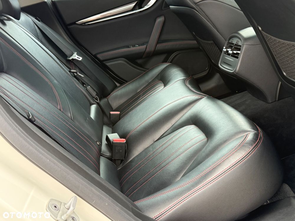 Maserati Ghibli - 24