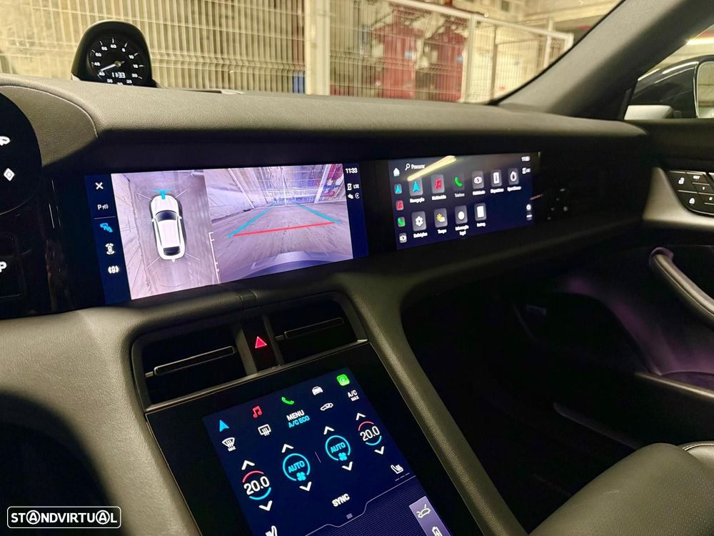 Porsche Taycan Cross Turismo - 41