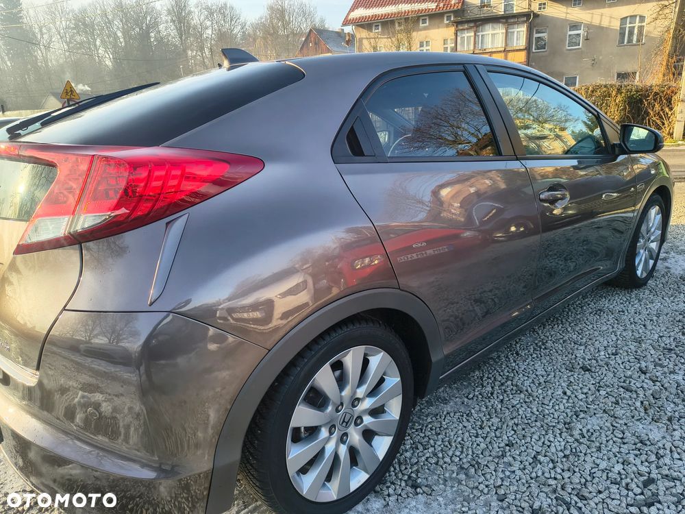 Honda Civic 1.8 i-VTEC Lifestyle - 15