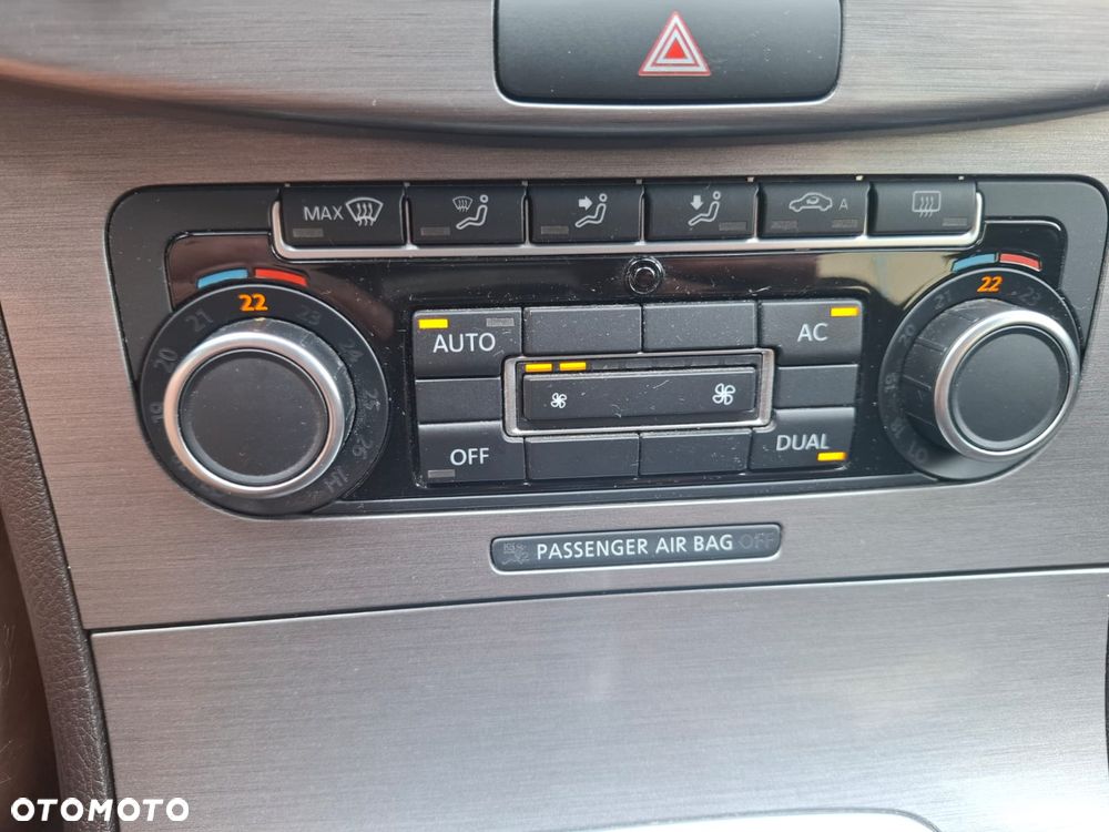 Volkswagen Passat - 10