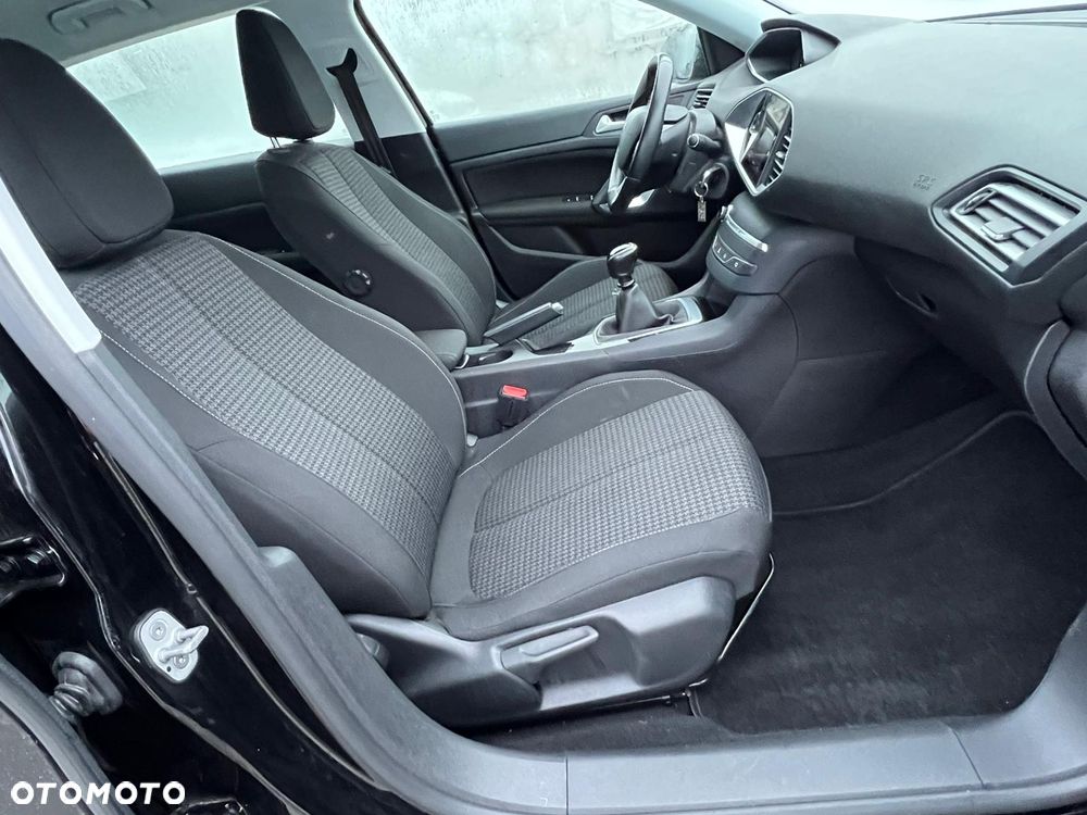 Peugeot 308 BlueHDi 130 Active Pack - 16