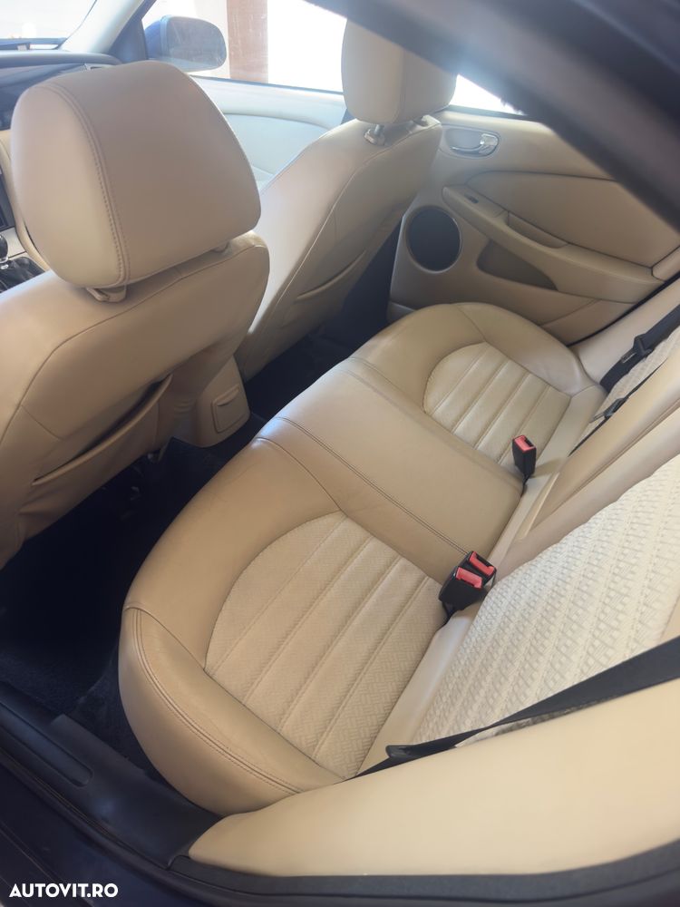 Jaguar X-Type 2.2 TD Sport Saloon - 3