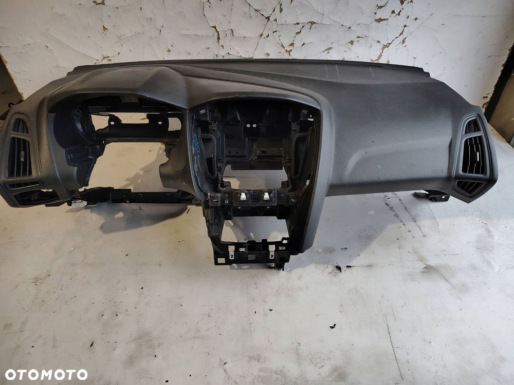 DESKA ROZDZIELCZA KONSOLA FORD FOCUS MK3 - 1