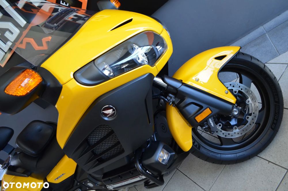 Honda GL - 11