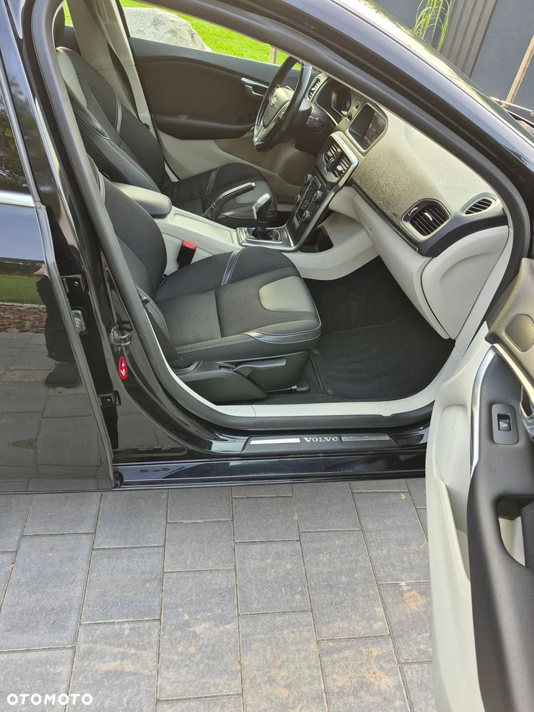Volvo V40 T3 - 13