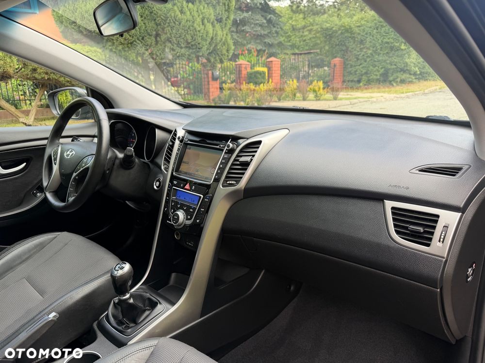 Hyundai i30 1.6 GDI Premium - 29