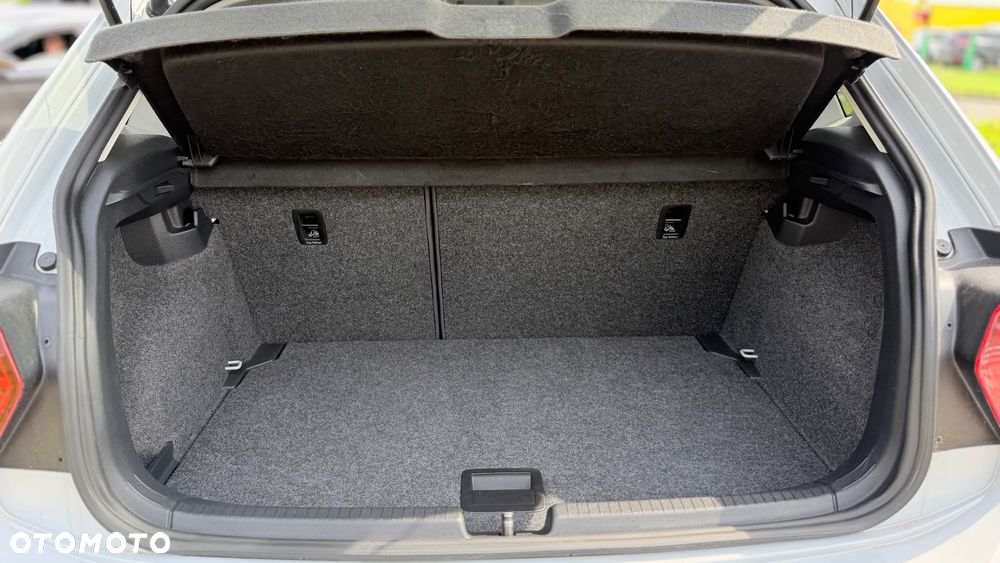 Volkswagen Polo 1.0 Blue Motion Technology beats - 27