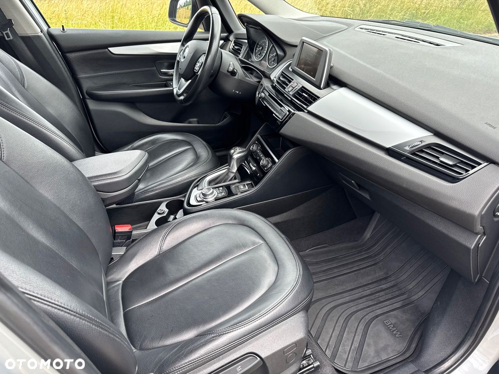 BMW Seria 2 218d Sport-Aut Advantage - 21