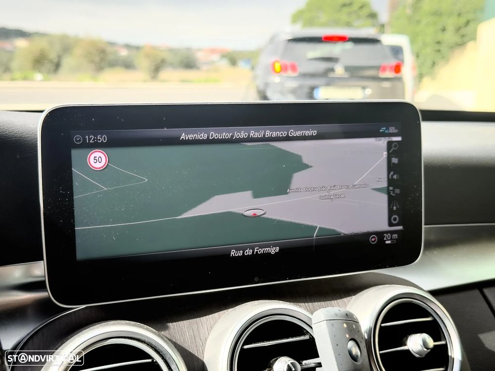 Mercedes-Benz C 300 de T 9G-TRONIC AMG Line - 12